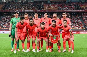 中国国家队与巴勒斯坦交锋历史5胜2平全胜，却遭遇半场三球劣势