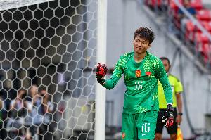 李昊身着战袍亮相，李镇全调皮回应：瞧见了！心爱之人！