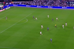 还在输出！麦卡长传给帕斯单刀破门！阿根廷4-0！