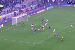 2-0！阿尔瓦雷斯横传造对手捅射乌龙，阿根廷开场8分钟2球啊