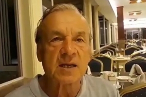 贝宁教练感叹长途跋涉25小时经济舱之旅，只为见证梅西告别战实属值得